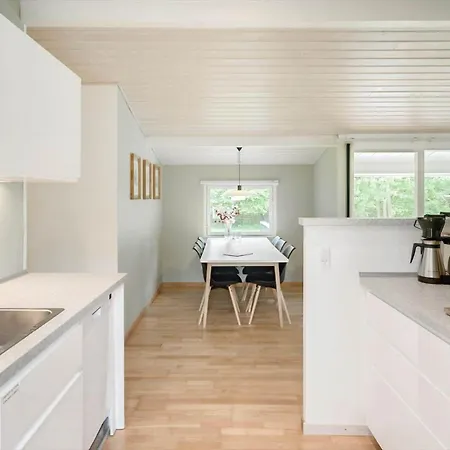M162-vaeggerlose-solvpilevej-5 * Bøtø By