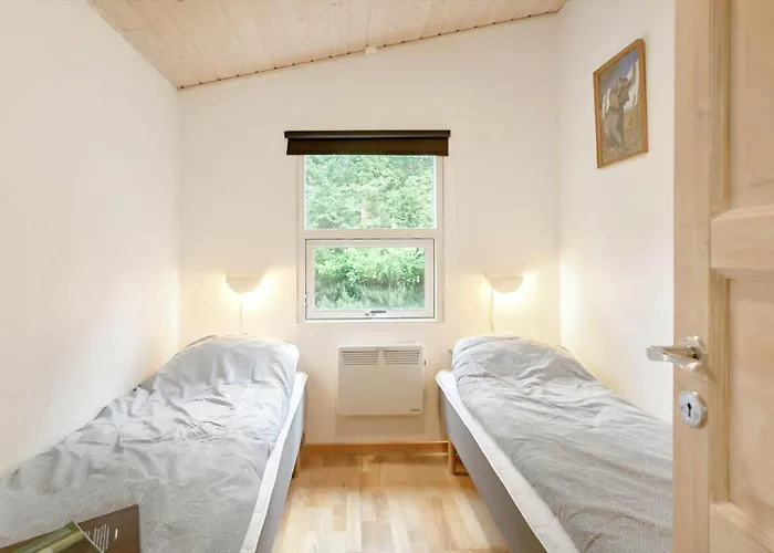 M162-vaeggerlose-solvpilevej-5 * Bøtø By